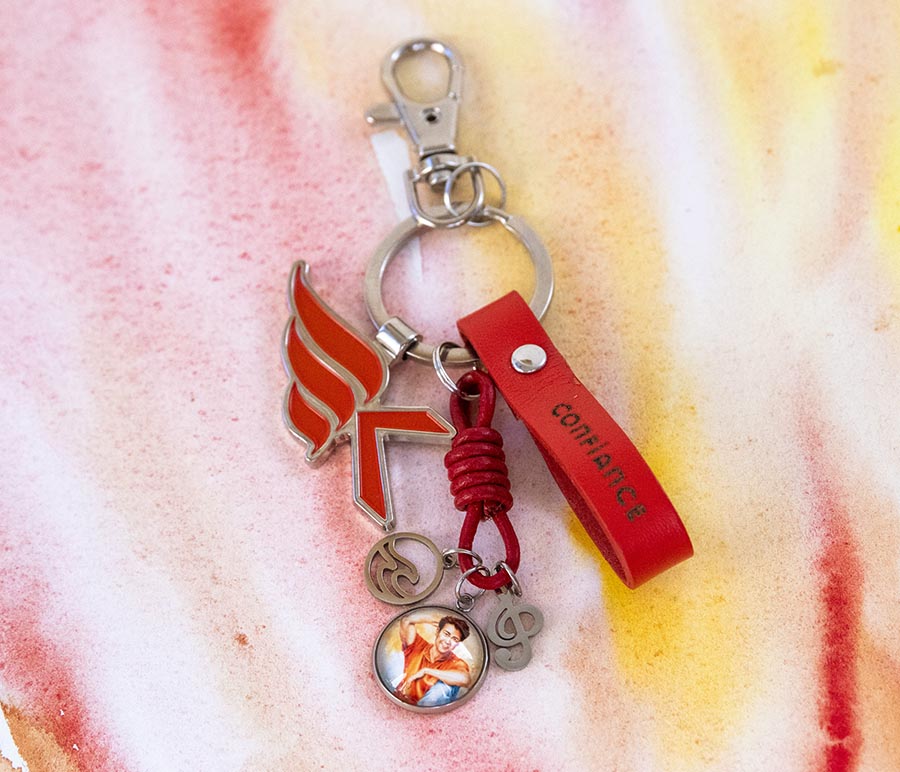 Charme de sac, porte-clé, lampe de poche – Image 4