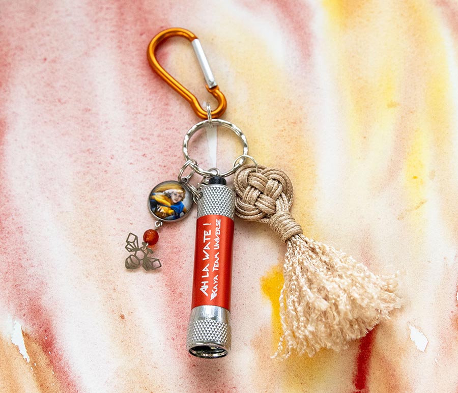 Charme de sac, porte-clé, lampe de poche – Image 13