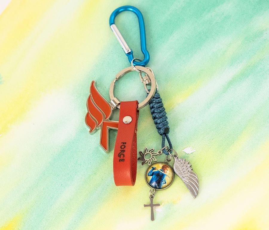 Charme de sac, porte-clé, lampe de poche – Image 9