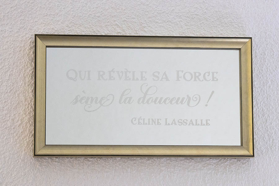 Miroir avec citation – Image 7