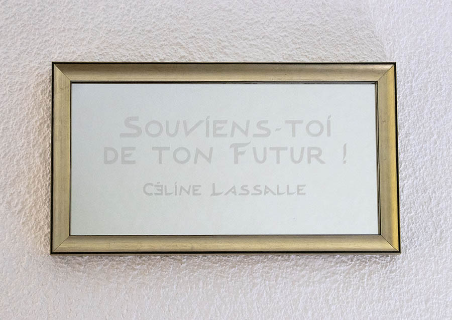 Miroir avec citation – Image 9