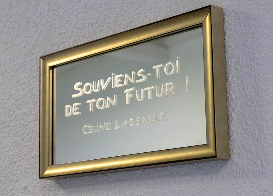 Miroir avec citation – Image 8